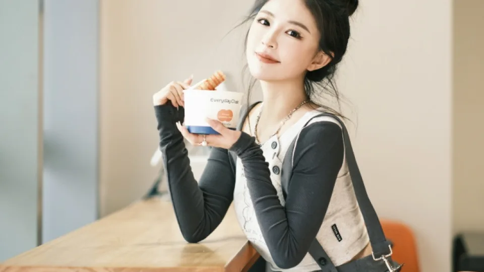 51黑料网、天美mv、视频社区：时间顺序视频观察｜51吃瓜网福利姬播放预览封面